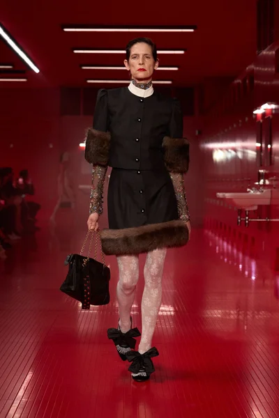 Look 5